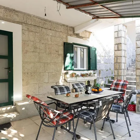 4 Bedroom Awesome Home In Gornja Brela * Gornja Brela